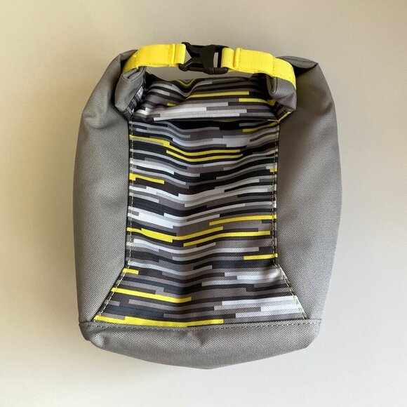 NEW LANDS' END ROLL TOP INSULATED WATERPROOF DRY BAG OUTDOORS SPORTS UNISEX - Picture 3 of 11